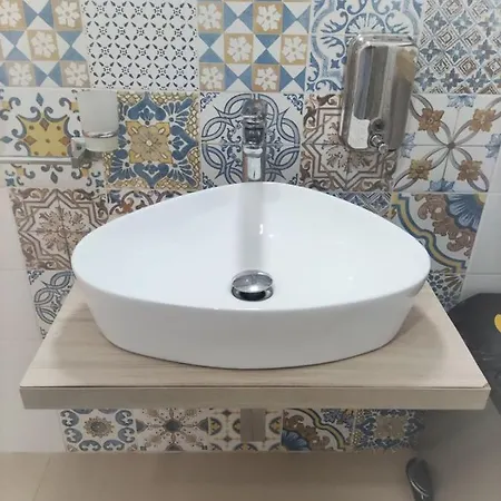 Imama' פקינו