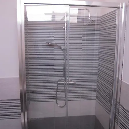 Imama' 3* パキーノ